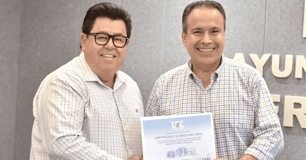 Universidad Kino entrega 5 becas al Ayuntamiento de Hermosillo para jóvenes