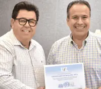 Universidad Kino entrega 5 becas al Ayuntamiento de Hermosillo para jóvenes