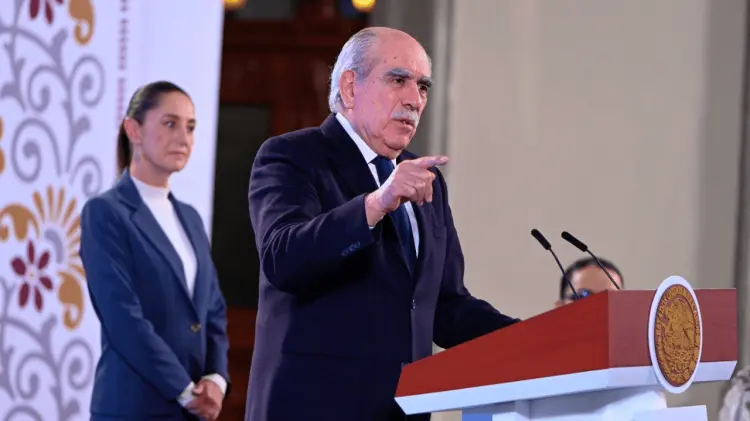 Pablo Gómez encabezará la comisión que rediseñará el sistema electoral. (Foto: Especial)