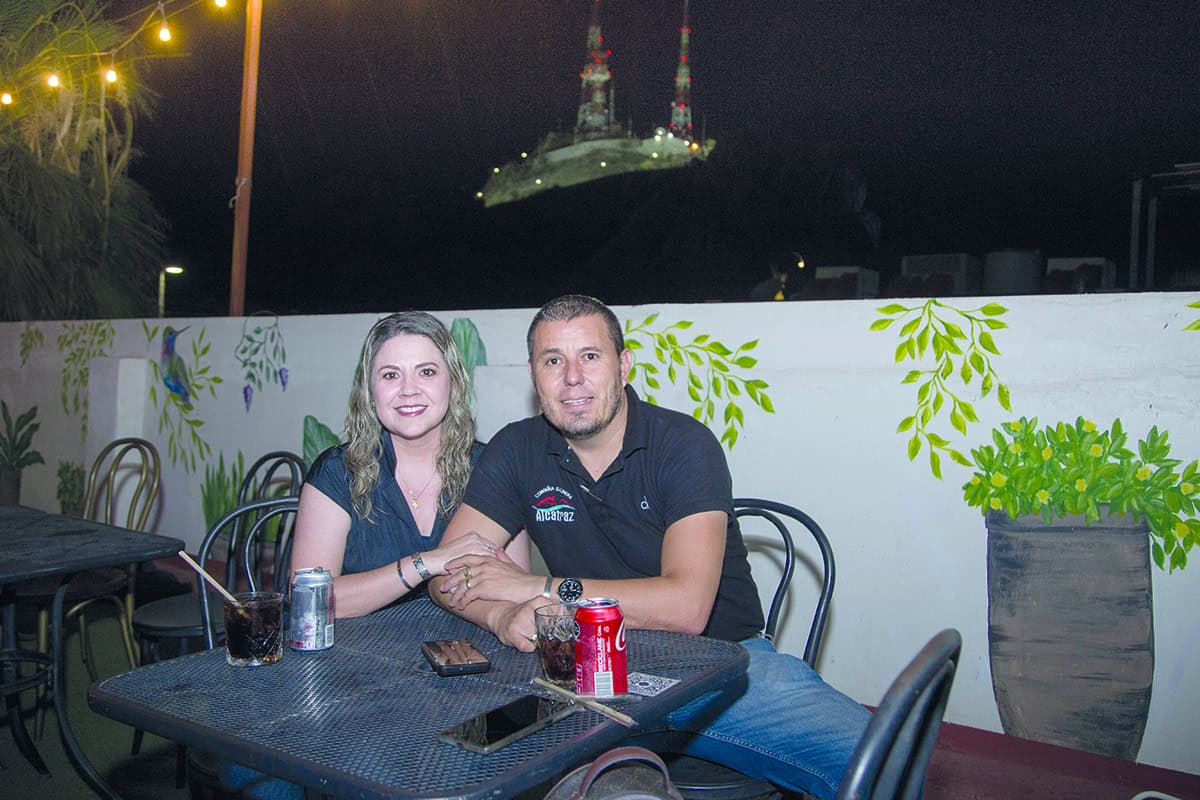 Disfrutando de la noche corta