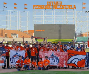 Fans de Broncos se reúnen en Hermosillo rumbo a nueva temporada