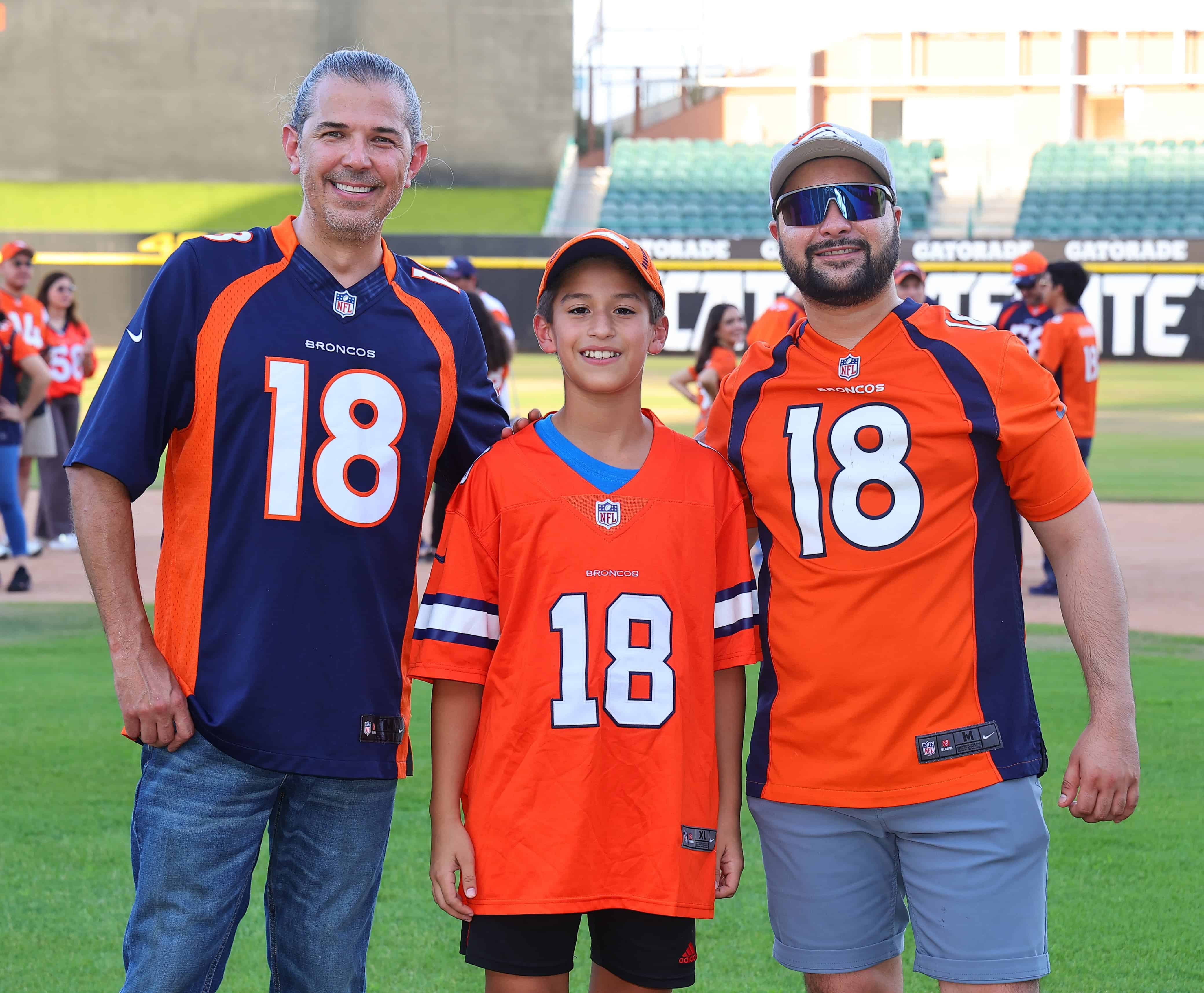 Fans de Broncos se reúnen en Hermosillo rumbo a nueva temporada
