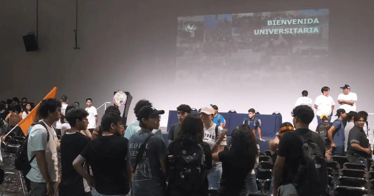 Dan bienvenida a 5 mil estudiantes universitarios en la Unison