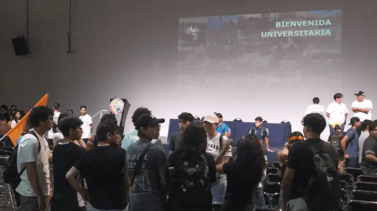 Realizan Bienvenida Universitaria 2025