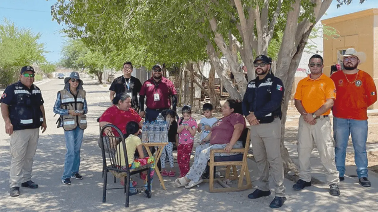 Familias afectadas por apagones en Hermosillo reciben ayuda de Protección Civil