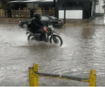 Pronostican lluvias fuertes en Nogales y exhortan a tomar precaución