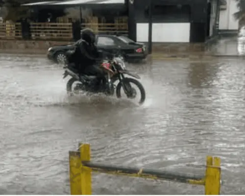 Pronostican lluvias fuertes en Nogales y exhortan a tomar precaución