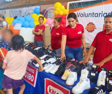 Bazar Escolar en Hermosillo apoya la economía de familias sonorenses