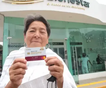 Pensión Mujeres Bienestar: hoy se registran apellidos de la D a la H