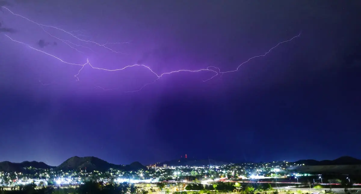 Pronostican tormentas eléctricas y calor extremo para Sonora este martes