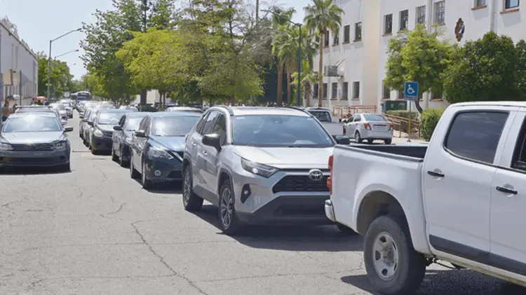 lujo vehicular en la Unison podría normalizarse en dos semanas. (Foto: Especial/EXPRESO)