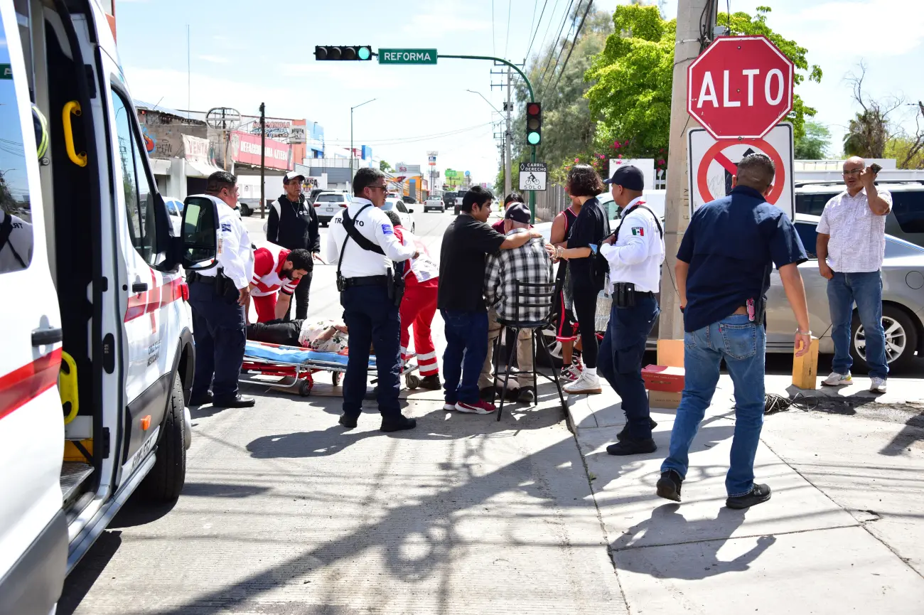 Tres peatones atropellados en cruce de Reforma y Veracruz