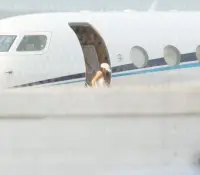 Shakira aterriza en Hermosillo para reencontrarse con su manada sonorense