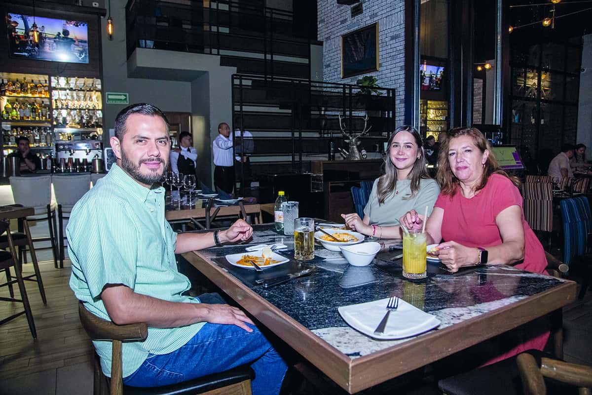Disfrutando la convivencia entre amigos