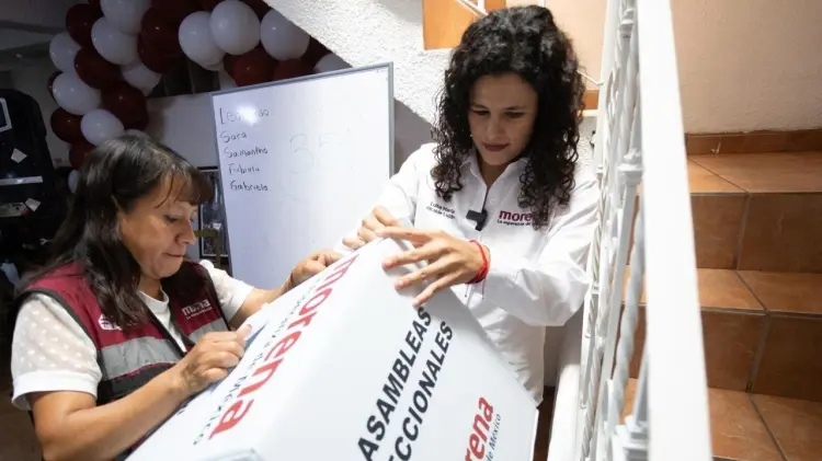 Luisa Alcalde en Comité de Morena. (Foto: Especial / EXPRESO)
