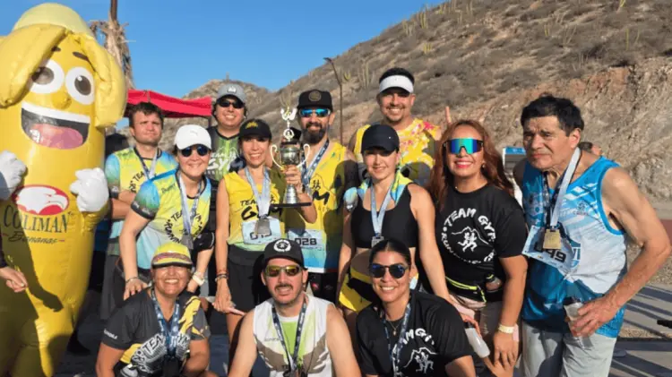En el Reto Tetakawi vertical 2K 2025 participaron 200 corredores de diferentes municipios