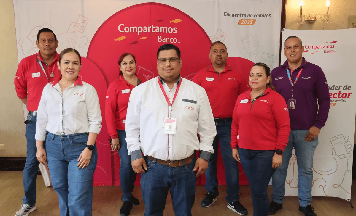 En Hermosillo reconocen a clientes destacados en Compartamos Banco