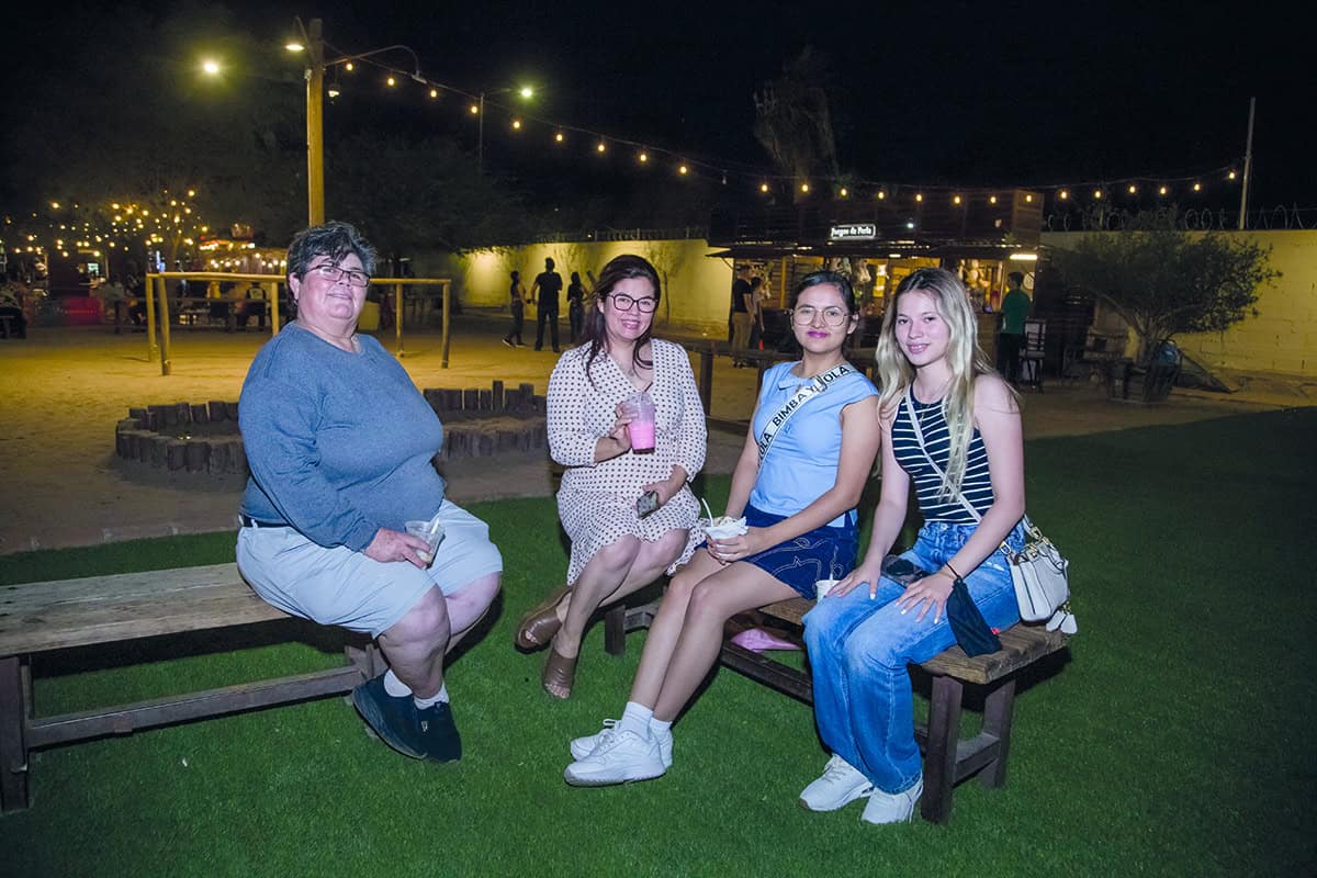 Disfrutando una cita nocturna