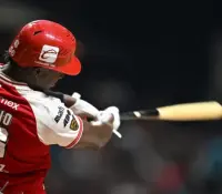 Niño en terapia intensiva tras pelotazo en juego de Diablos Rojos