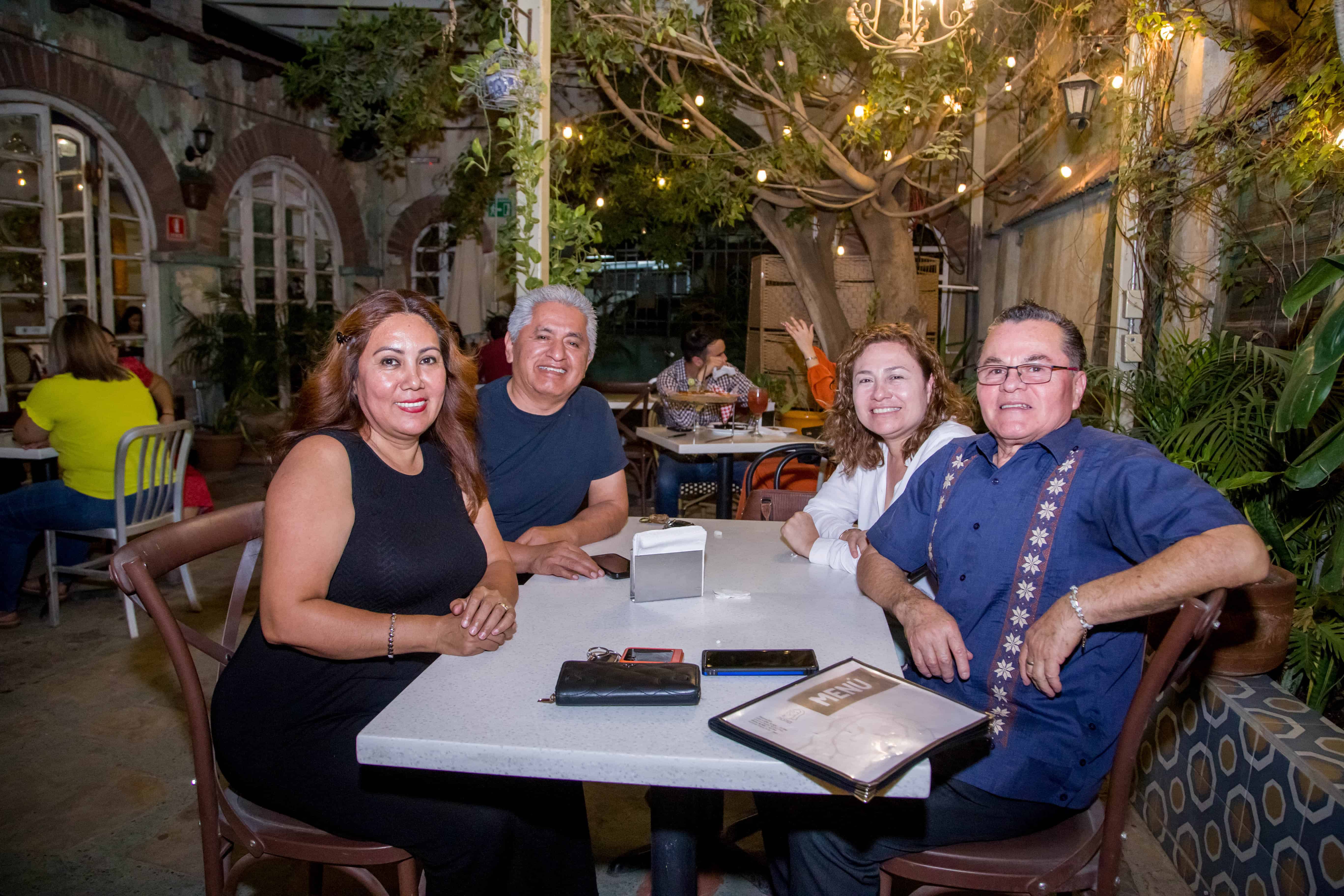 Brillando en la cena especial
