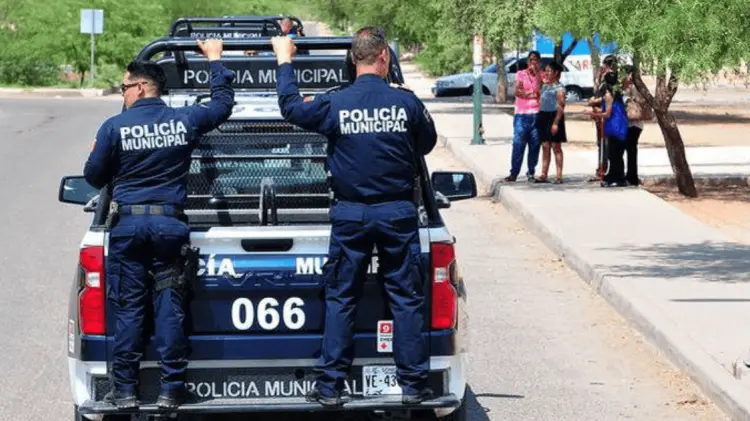 Agentes de la Policía Municipal arrestaron a un hombre por entrar a un comercio y robar