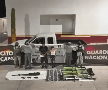 Guardia Nacional detuvo a dos personas con arsenal en frontera de Sonoyta
