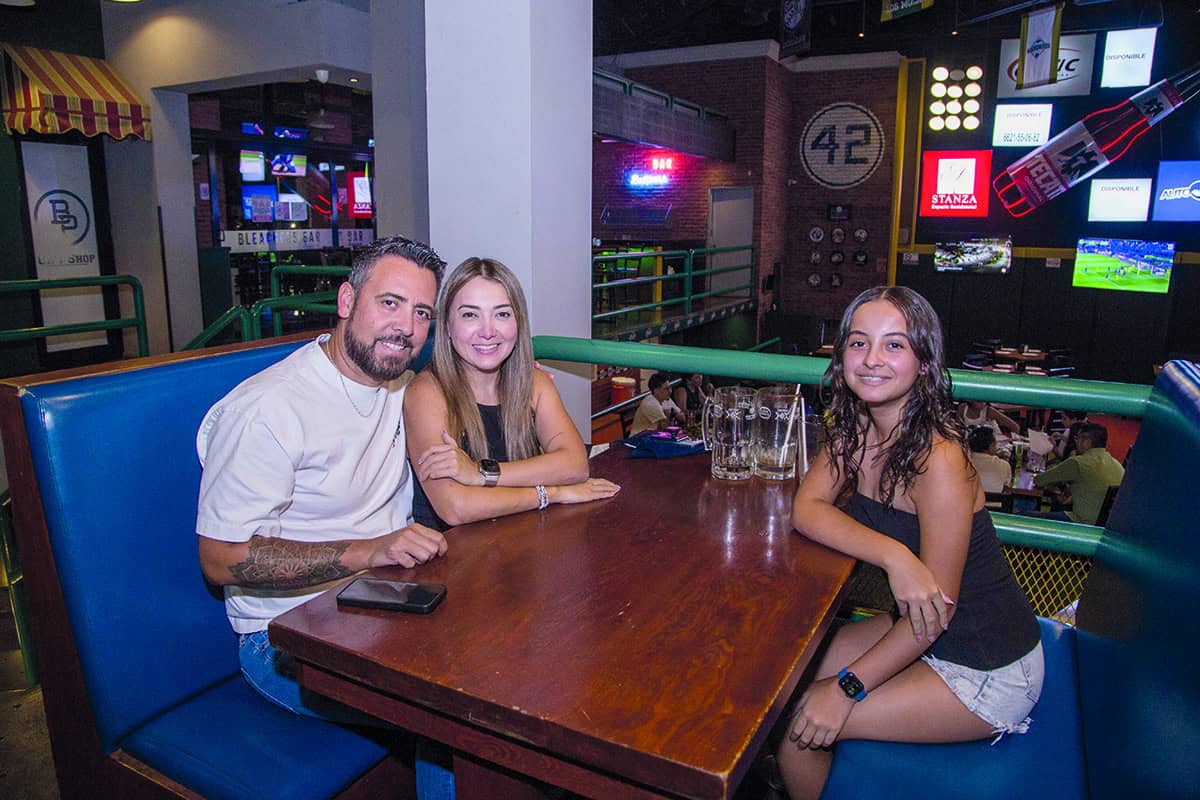 Cenando en un lugar armonioso