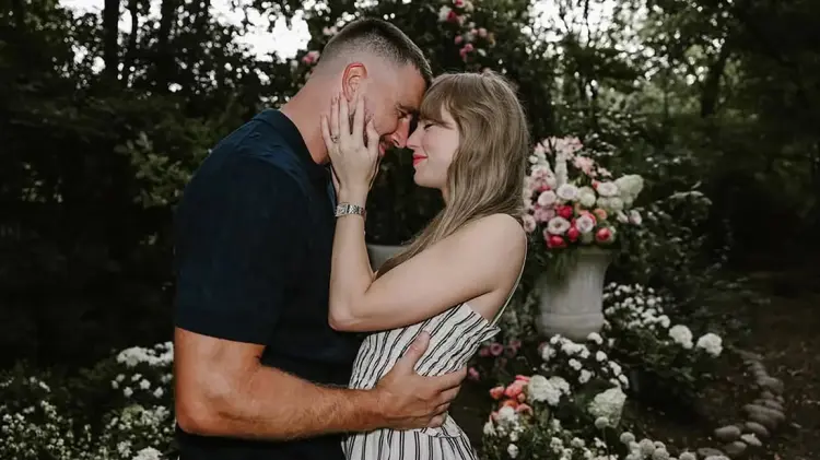 Taylor Swift y Travis Kelce confirmaron su compromiso en Instagram.