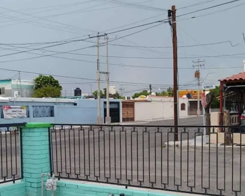 Vecinos de la colonia Apolo alertan sobre riesgos en vialidades y alumbrado