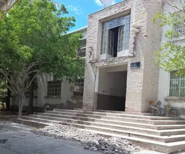 Padres rechazan reubicación de alumnos de escuelas de Guaymas