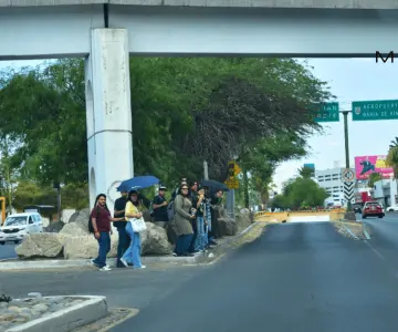Ayuntamiento revisará propuesta de estudiantes sobre cruce frente a la Unison