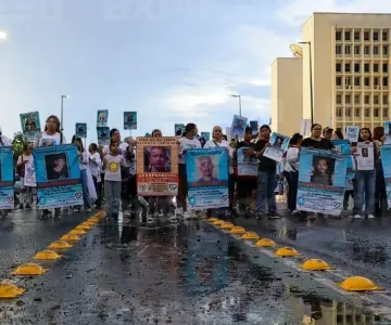 Madres Buscadoras marchan en Hermosillo por las personas desaparecidas