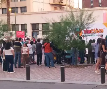 Celebran la Vía Activa Universitaria con Octavio Rojas, actor de doblaje