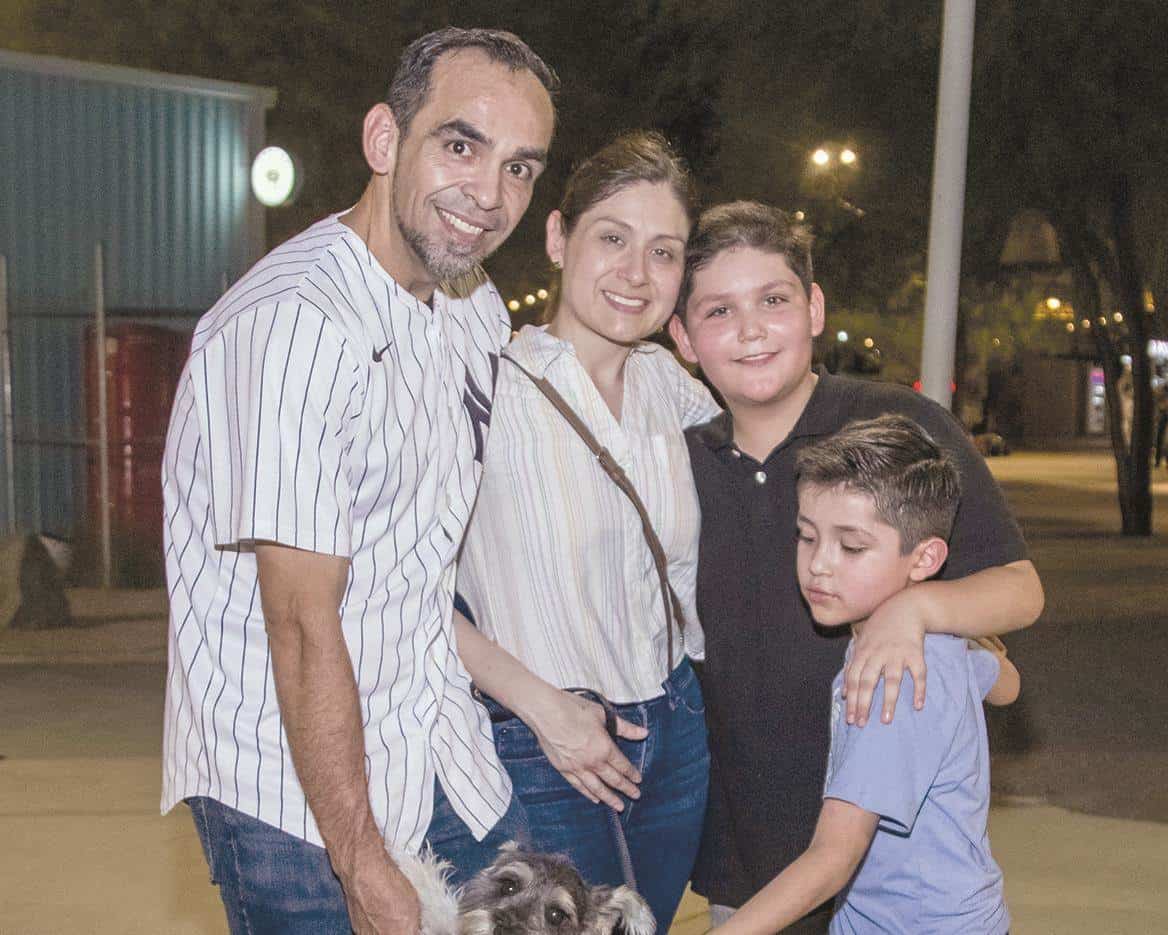 Comparten su tiempo con amigos