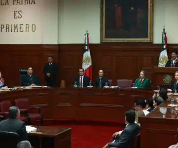 Solicitarán ministros de Corte ganar menos que la presidenta