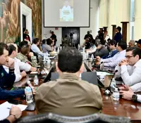Instalan Comité de Emergencias por impacto del huracán Lorena