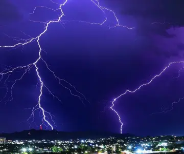 Tormentas y lluvias intensas en Sonora por monzón y ciclón Lorena