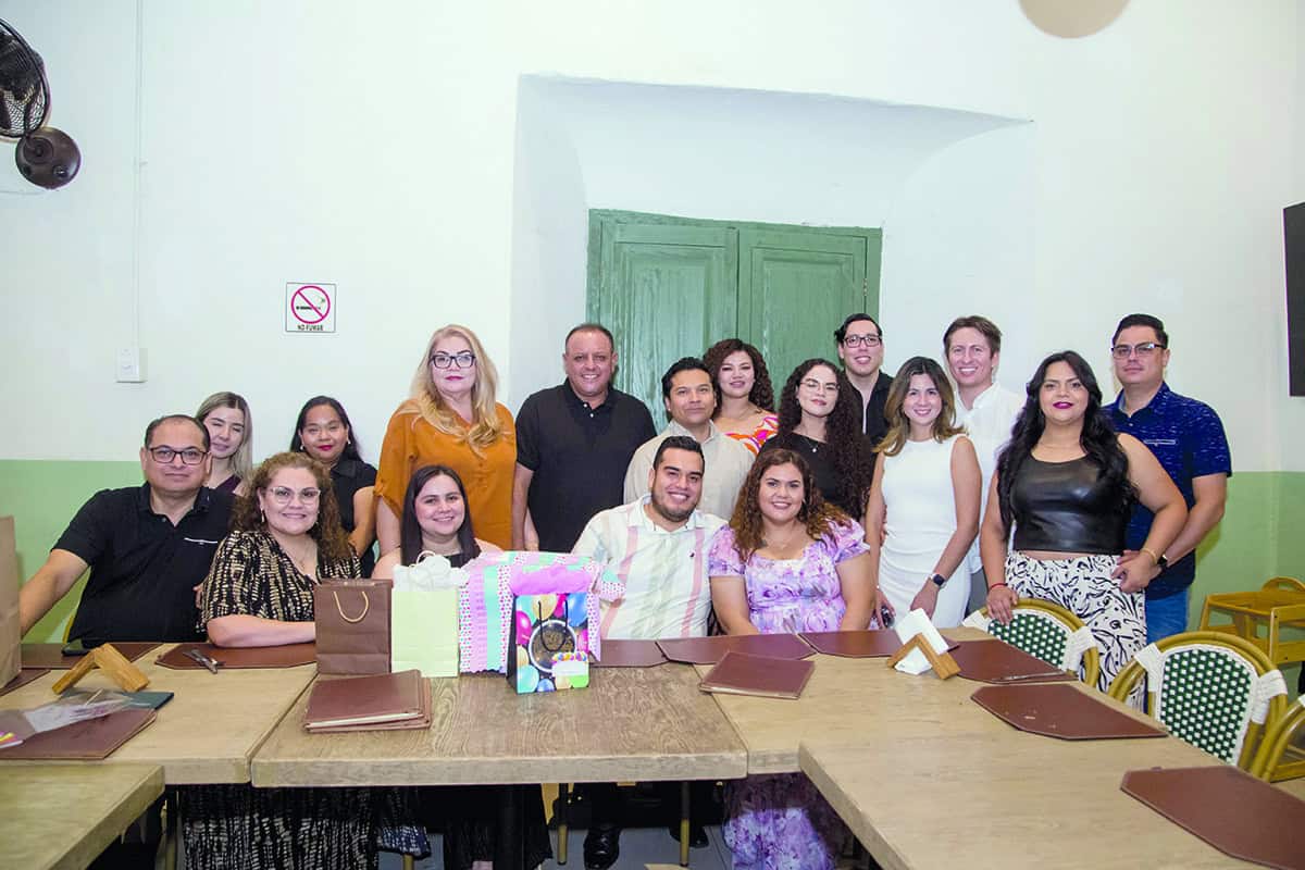 Conviven con alegría sincera