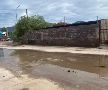 Vecinos de la colonia Caridad exigen revisión de calle De Los Molinos