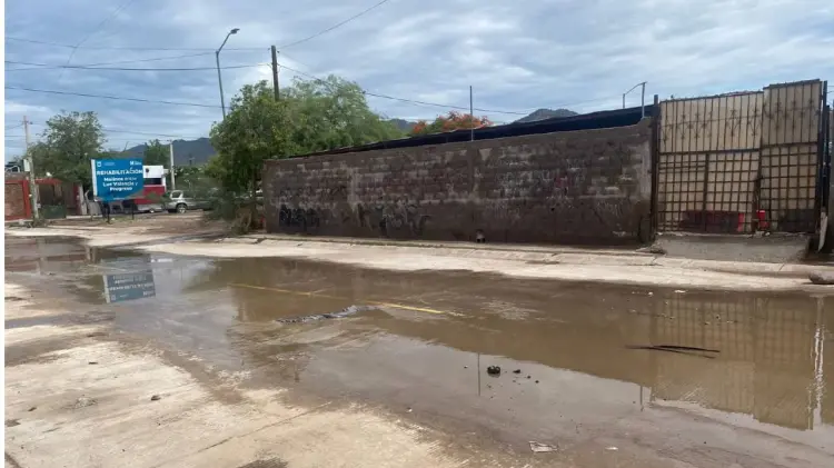 Los vecinos exigen que la obra sea revisada. (Foto: Fátima Parra / EXPRESO)