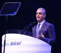 México Siglo XXI reúne a 10 mil becarios en el Auditorio Nacional