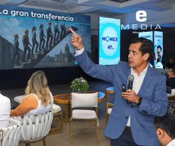 Rodrigo Pacheco analiza retos económicos en aniversario de Monex en Hermosillo