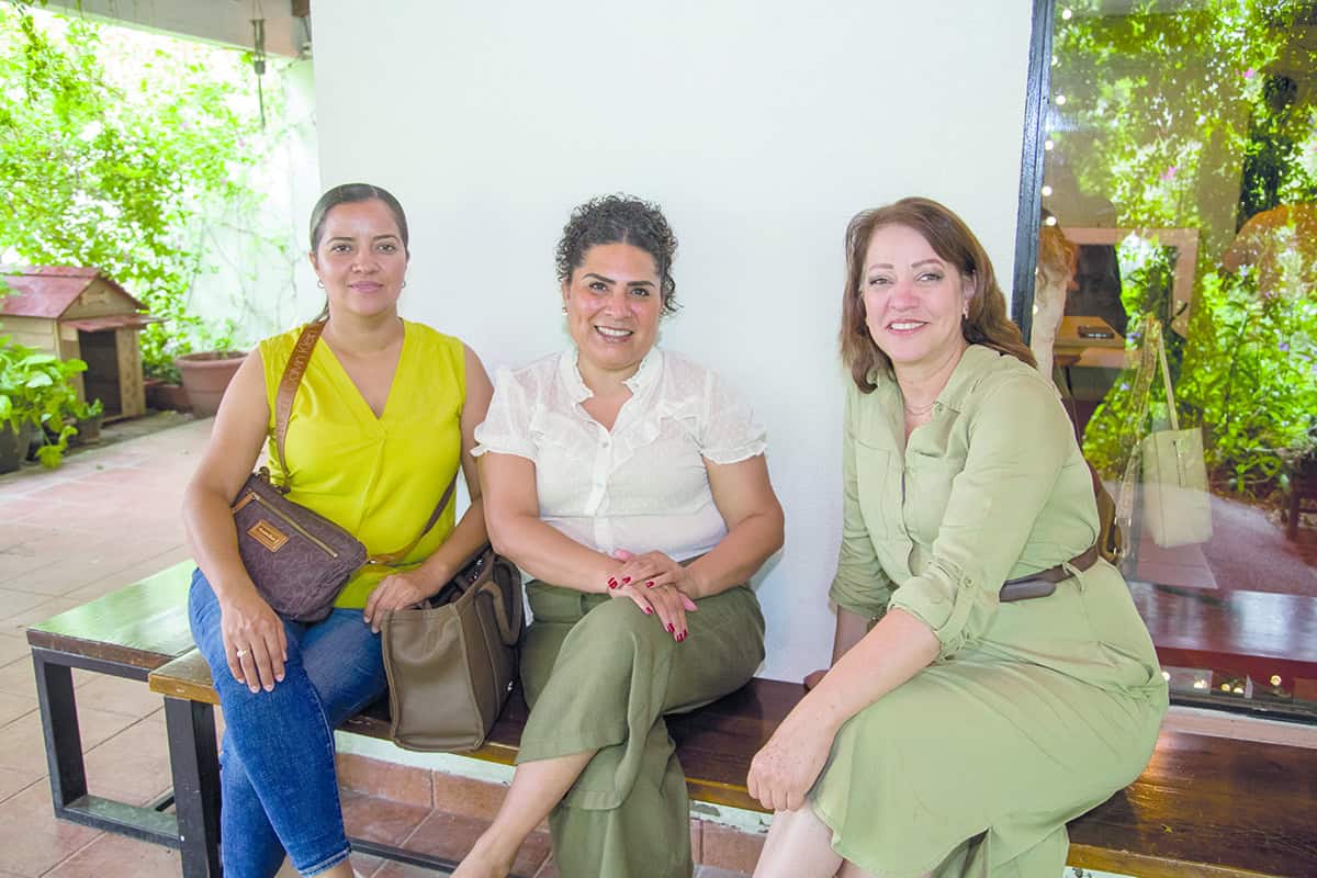 Viven la plenitud de la convivencia en Onza Restaurante