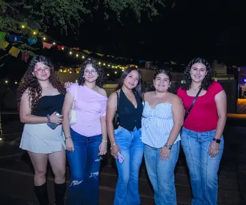 Conviven bajo las estrellas en Parque la Ruina