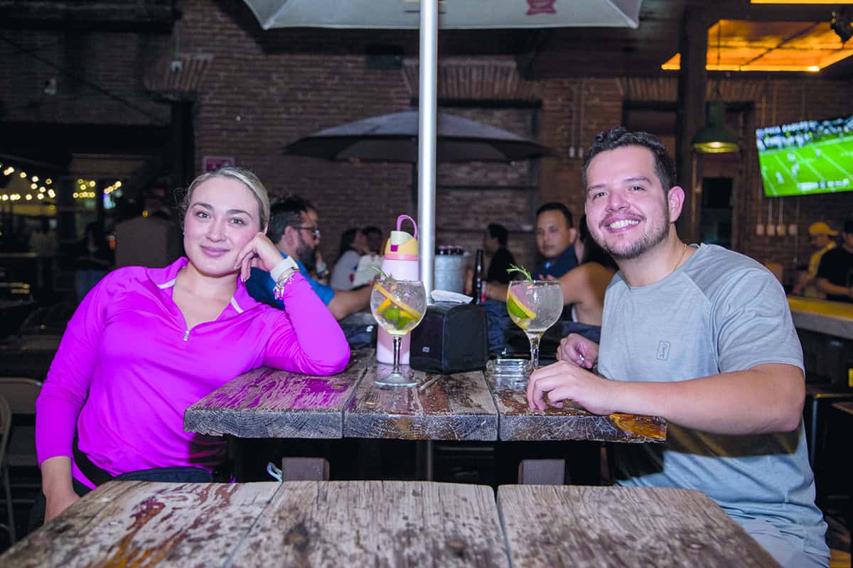 Conviven bajo las estrellas en Parque la Ruina