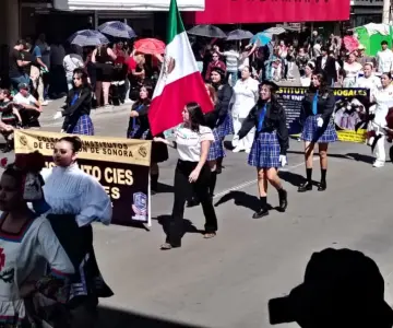 Nogales celebra desfile cívico-militar con más de mil participantes