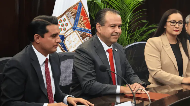 Fecanaco y Canacope reconocen logros de del alcalde Astiazarán. (Foto: Especial / EXPRESO)