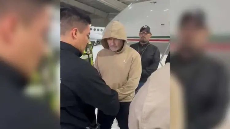 El Abuelo llega a Toluca tras ser extraditado. (Foto: Especial / EXPRESO