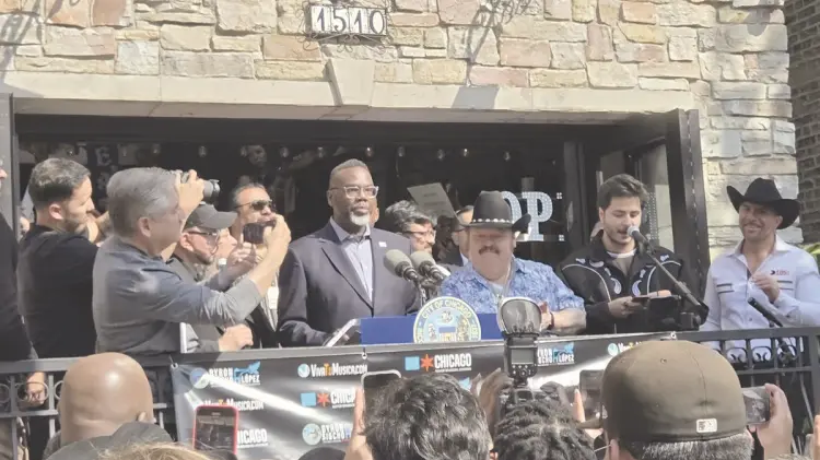 Ayala se despidió de sus fans de Chicago tras décadas de trayectoria musical. (ESPECIAL / EXPRESO)