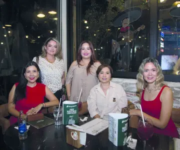 En Gastronora hubo celebraciones con mucha alegría